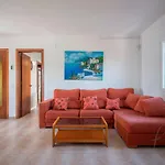 R153 - Espaciosa Con Piscina Privada En קמארוגה
