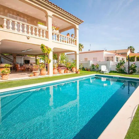 Vila R153 - Espaciosa Con Piscina Privada En