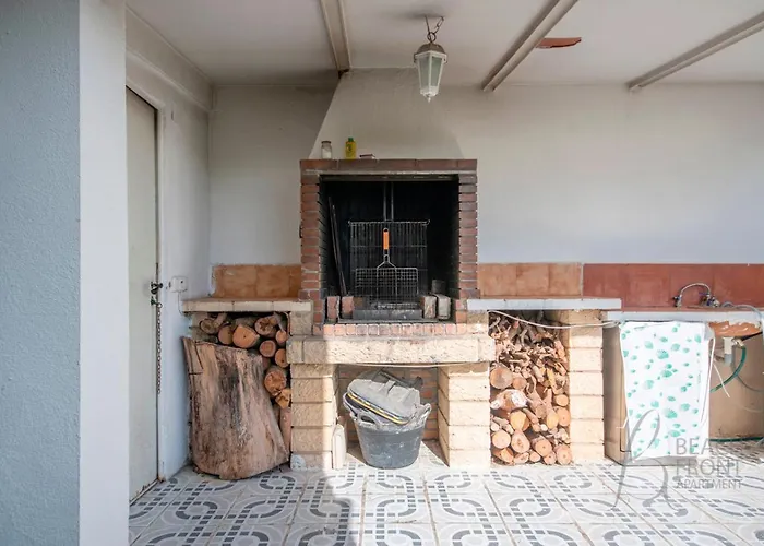 R153 - Espaciosa Con Piscina Privada En *