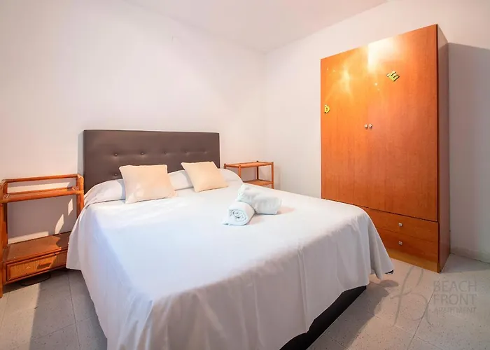 Villa R153 - Espaciosa Con Piscina Privada En Coma-ruga