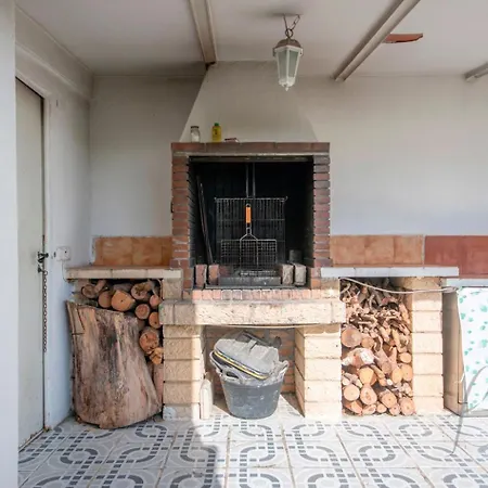 R153 - Espaciosa Con Piscina Privada En *