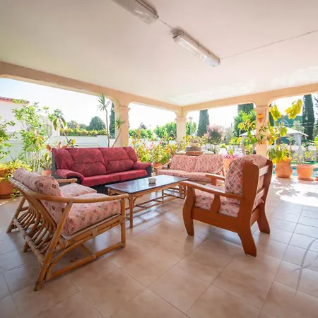 Villa R153 - Espaciosa Con Piscina Privada En Coma-ruga