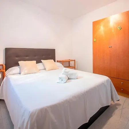 Villa R153 - Espaciosa Con Piscina Privada En Coma-ruga