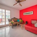 R153 - Espaciosa Con Piscina Privada En * コマルガ