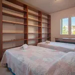 R153 - Espaciosa Con Piscina Privada En